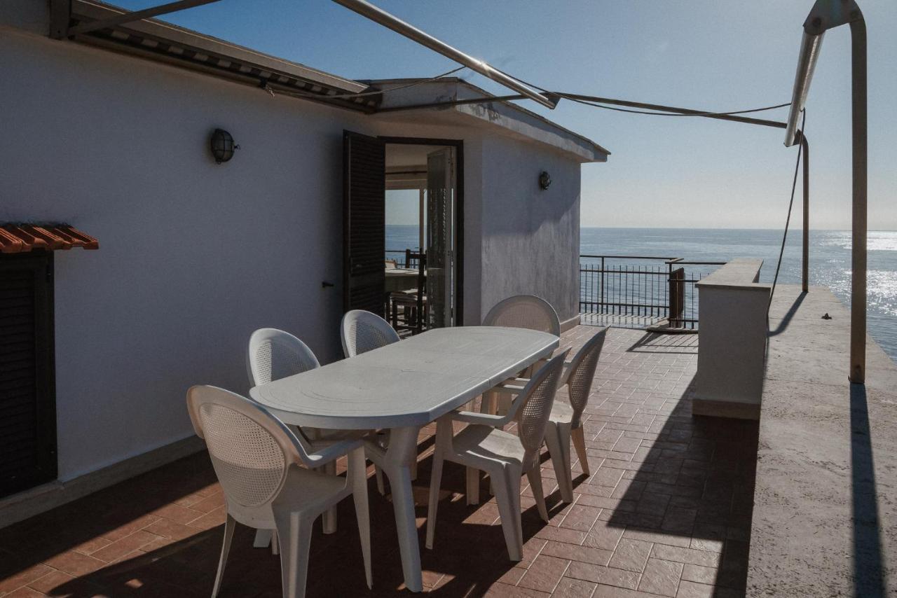 Be Your Home - Appartamento 4 Camere Sul Mare Scesa Al Mare Privata Santa Marinella Ngoại thất bức ảnh