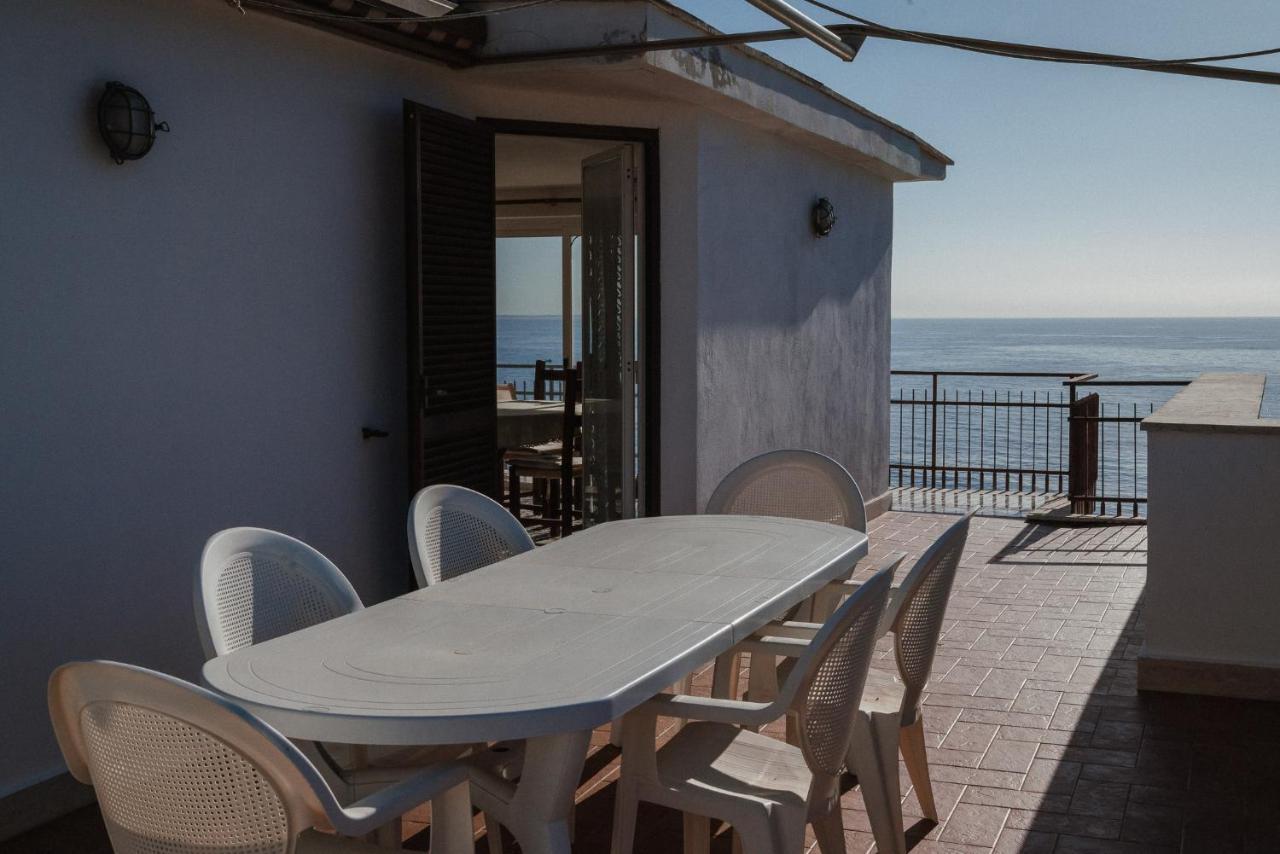 Be Your Home - Appartamento 4 Camere Sul Mare Scesa Al Mare Privata Santa Marinella Ngoại thất bức ảnh