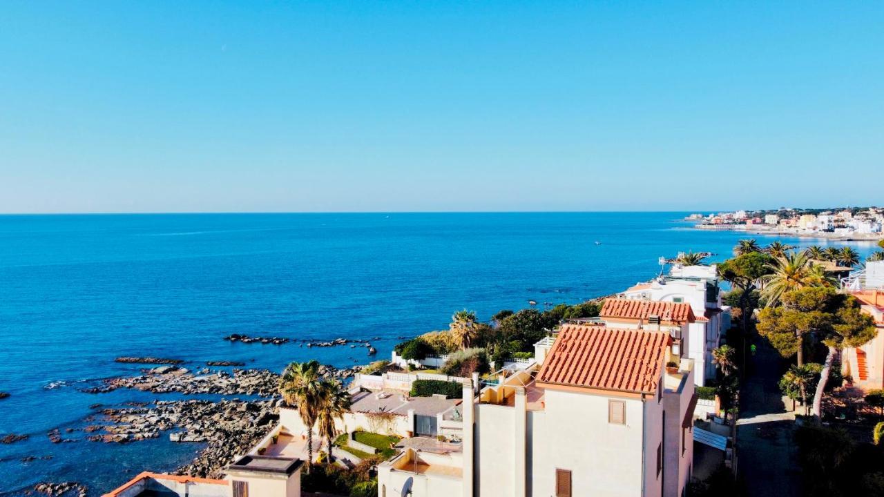 Be Your Home - Appartamento 4 Camere Sul Mare Scesa Al Mare Privata Santa Marinella Ngoại thất bức ảnh